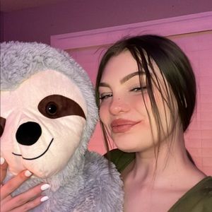 Meet your Posher, Skyler